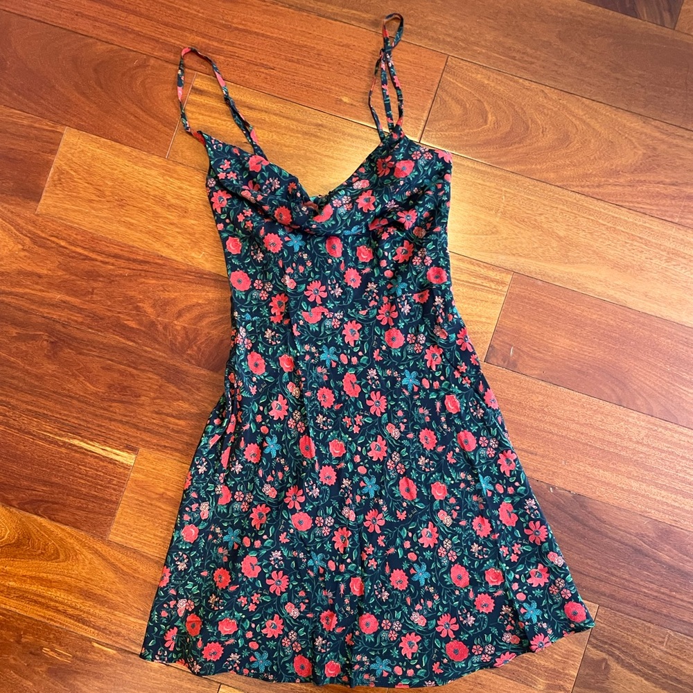 Realisation Par the Montague dress